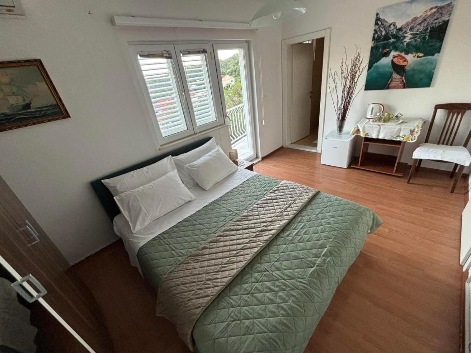Bjelopera Rooms Затон Екстериор снимка